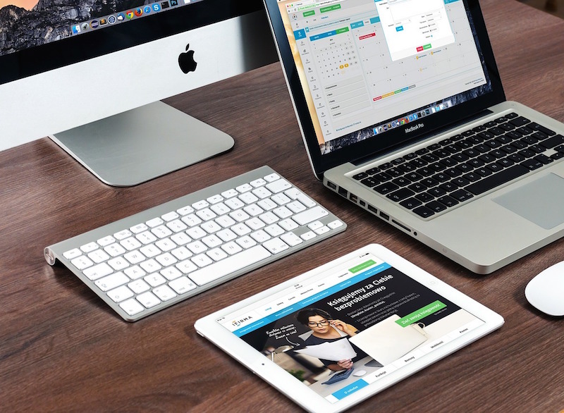 macbook-606763_1280